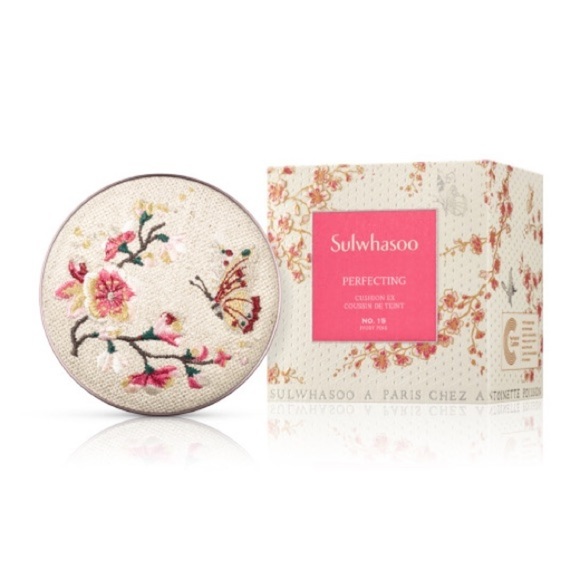 🌟 PRICE FIRM Sulwhasoo Embroidered Sakura Perfecting Cushion Refillable Compact - Picture 1 of 11